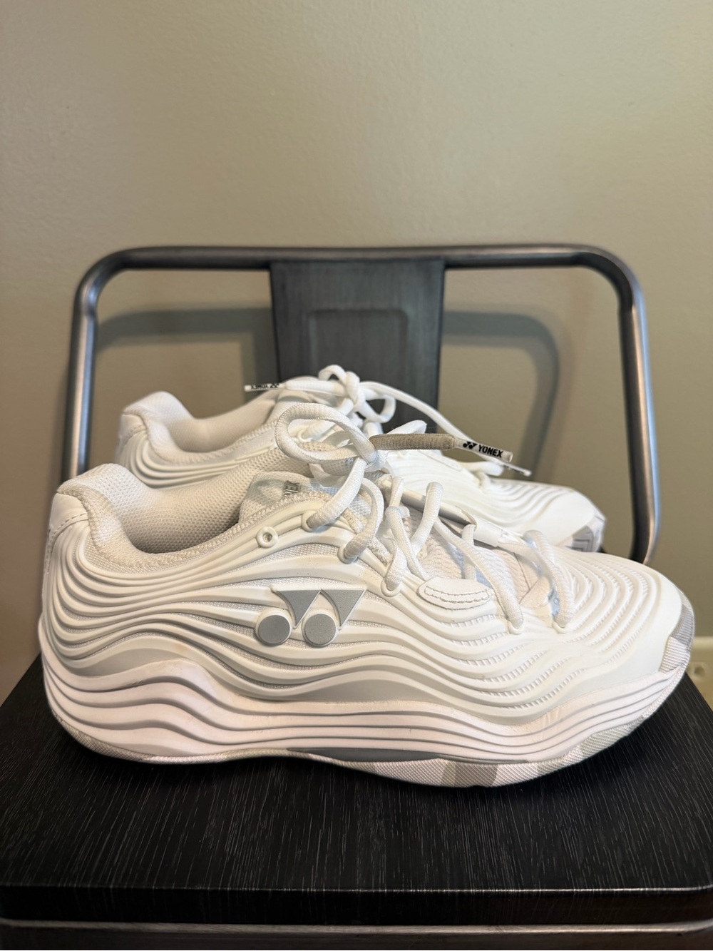 Yonex SHB 210 Women's 7.5 White Indoor Court Shoes Badminton Pickleball - Picture 4 of 16